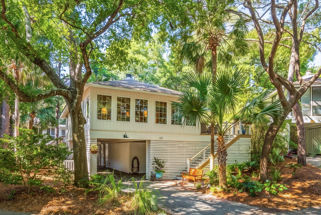 Photo of 44 Twin Oaks Lane, Isle of Palms, SC 29451 (MLS # 26027740)