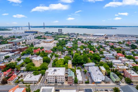 Condominium in Charleston SC 286 Meeting Street 45.jpg