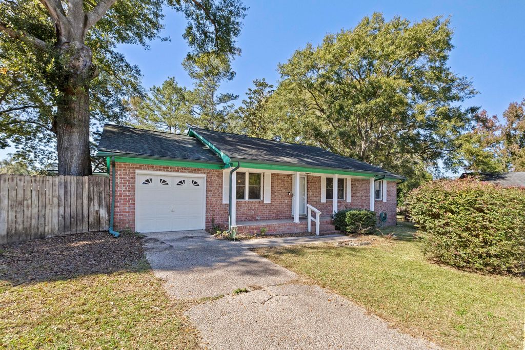 Photo of 107 Olde Clemson Court, Ladson, SC 29456 (MLS # 26005618)