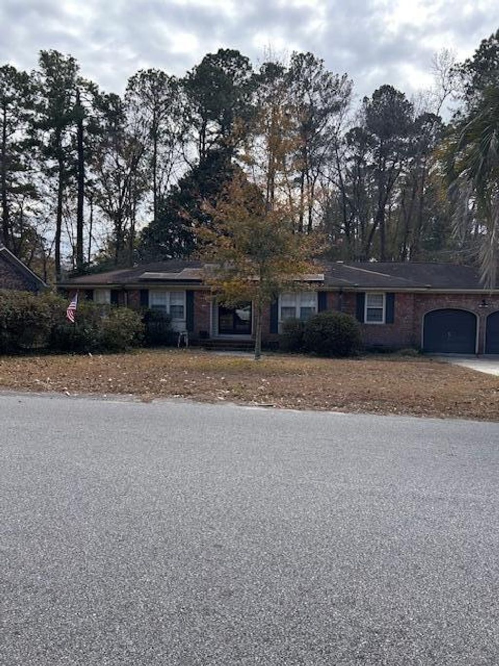 Photo of 210 Pointer Drive, Summerville, SC 29485 (MLS # 25033165)
