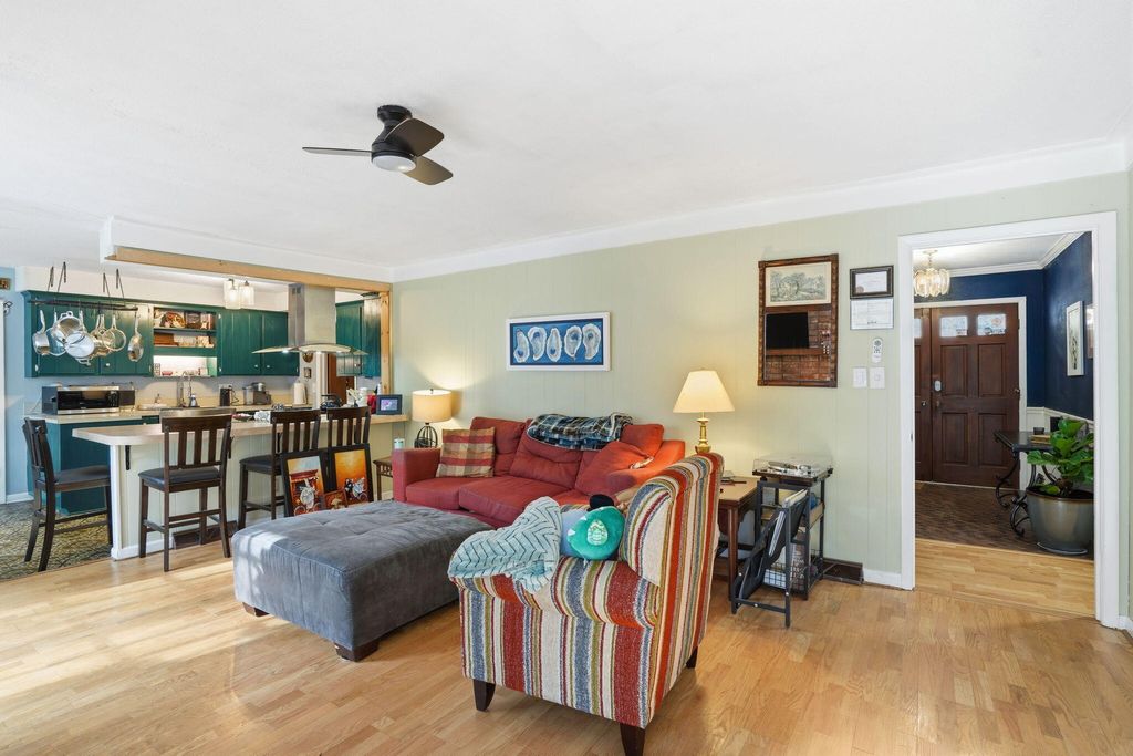 Photo of 210 Pointer Drive, Summerville, SC 29485 (MLS # 25033165)