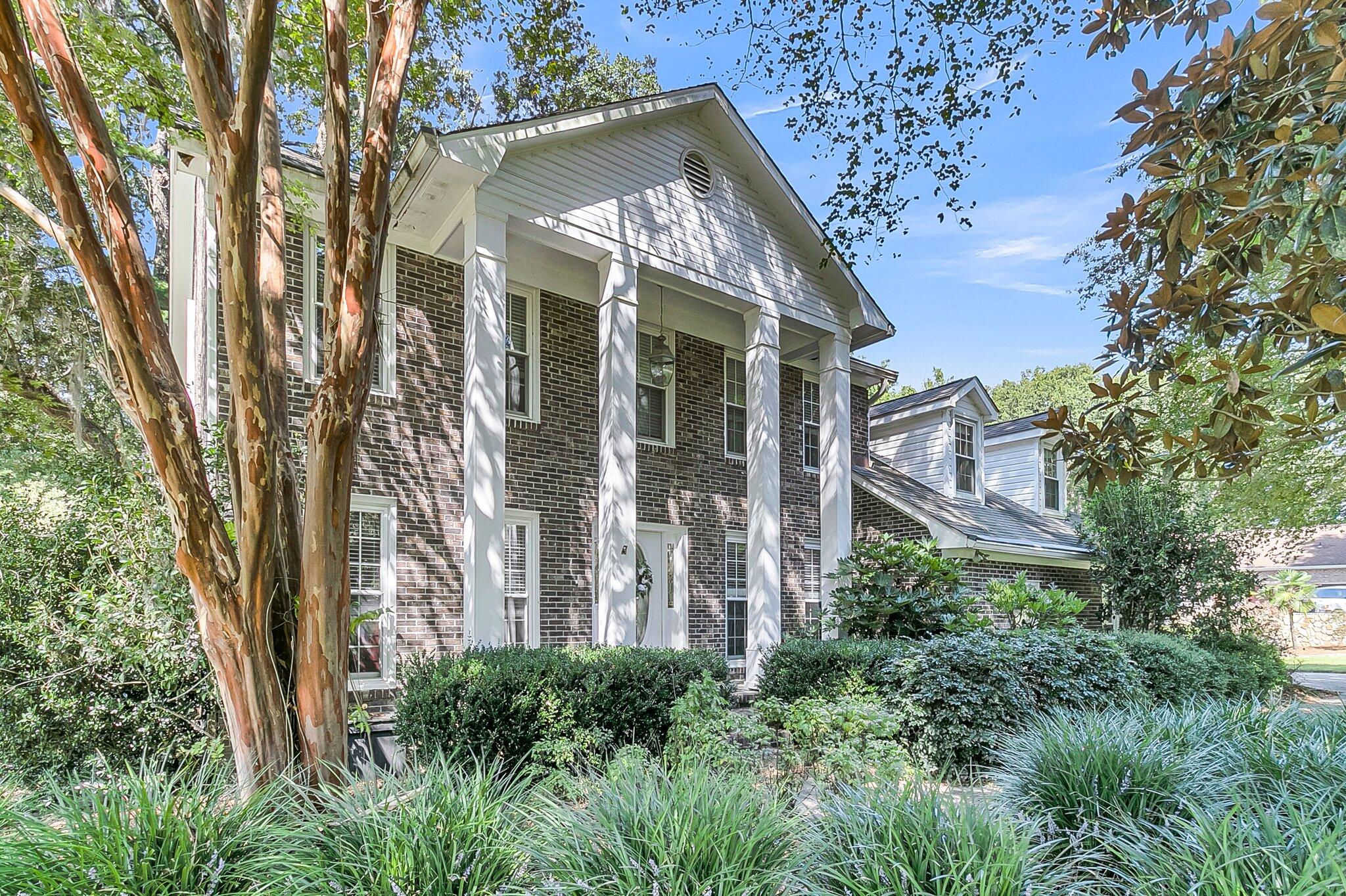 View Summerville, SC 29485 house