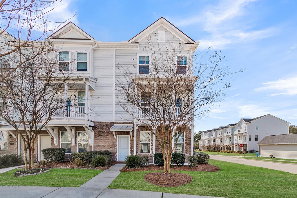 Photo of 141 Rowans Creek Drive, Charleston, SC 29492 (MLS # 26004075)