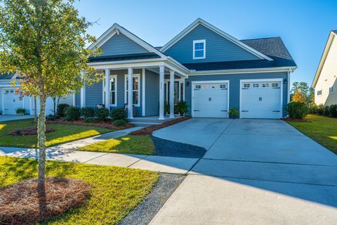 Photo of 353 Parish Farms Drive, Summerville, SC 29486 (MLS # 25030429)