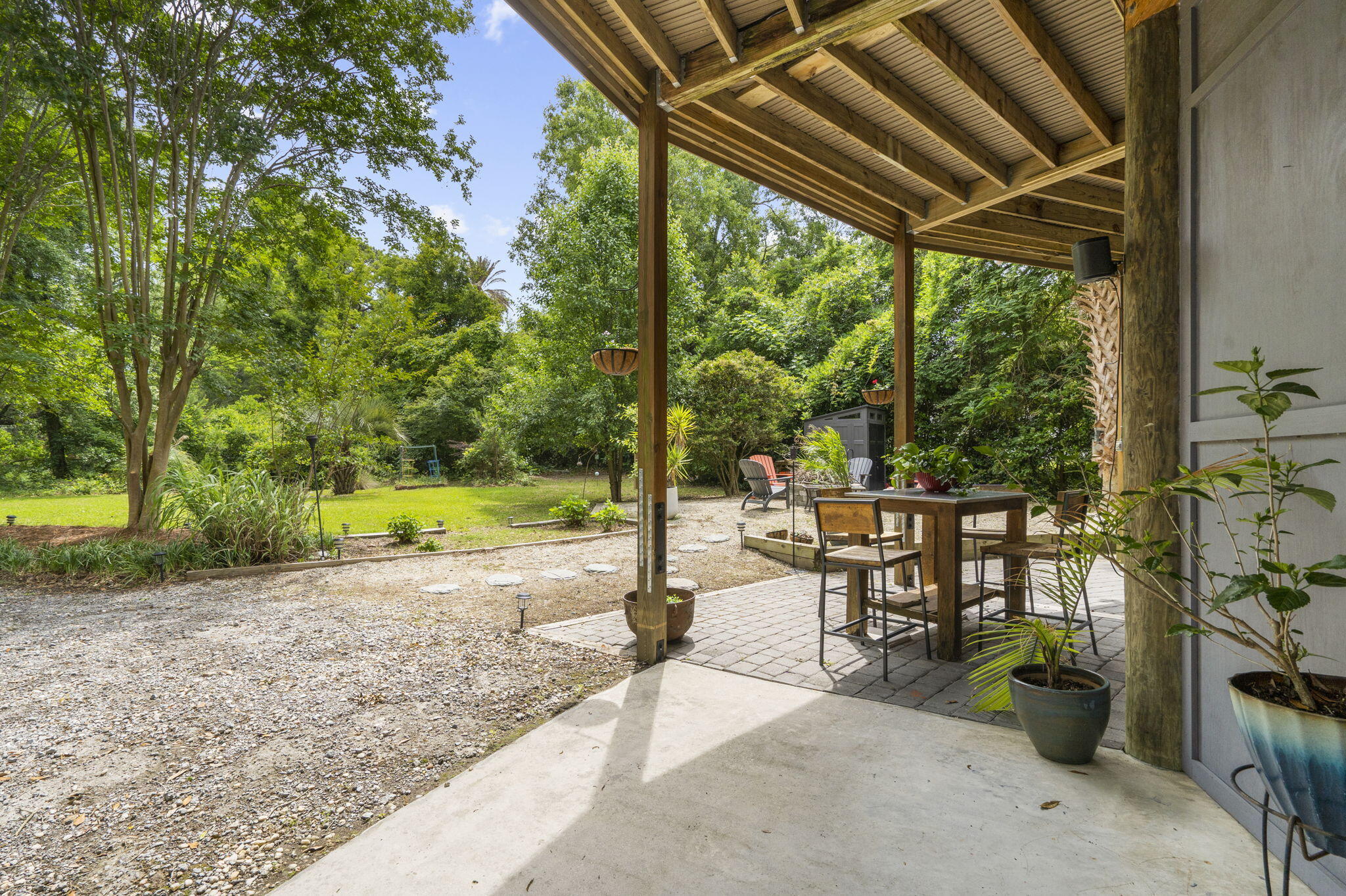2069 Saint James Drive