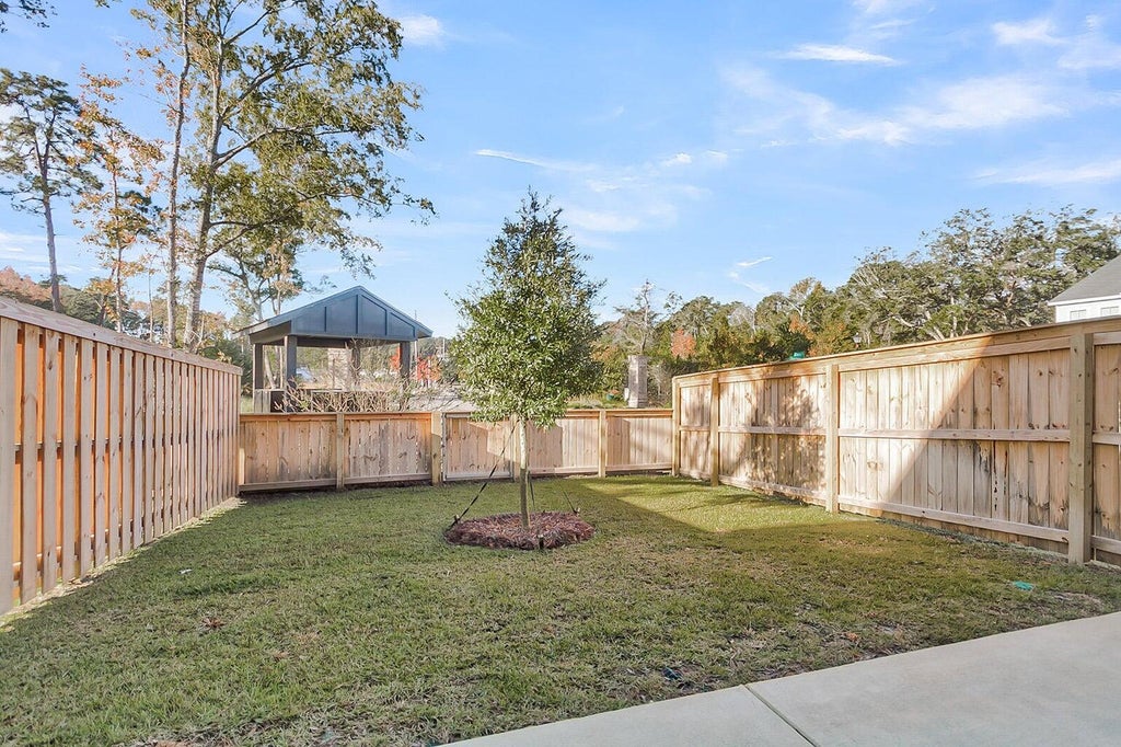 Photo of 2 Dahlberg Street, Summerville, SC 29483 (MLS # 26024116)