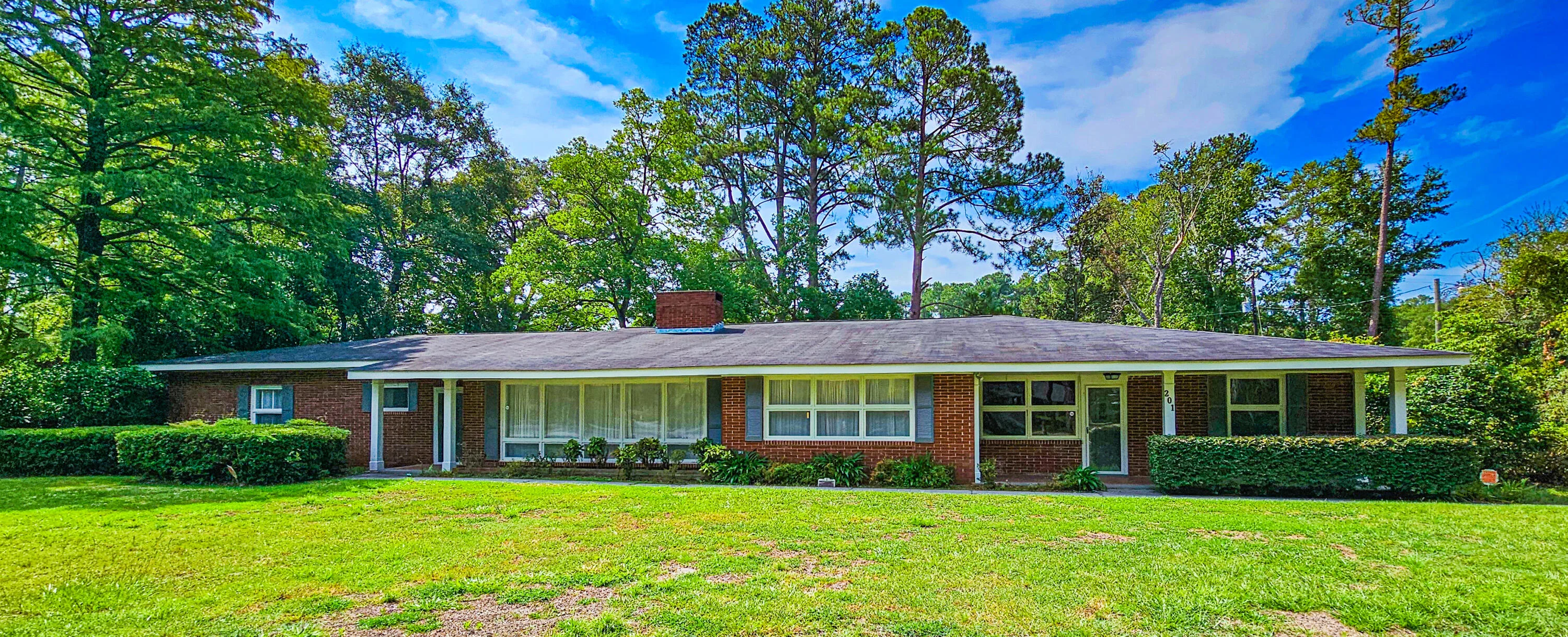 201 Overhill Road