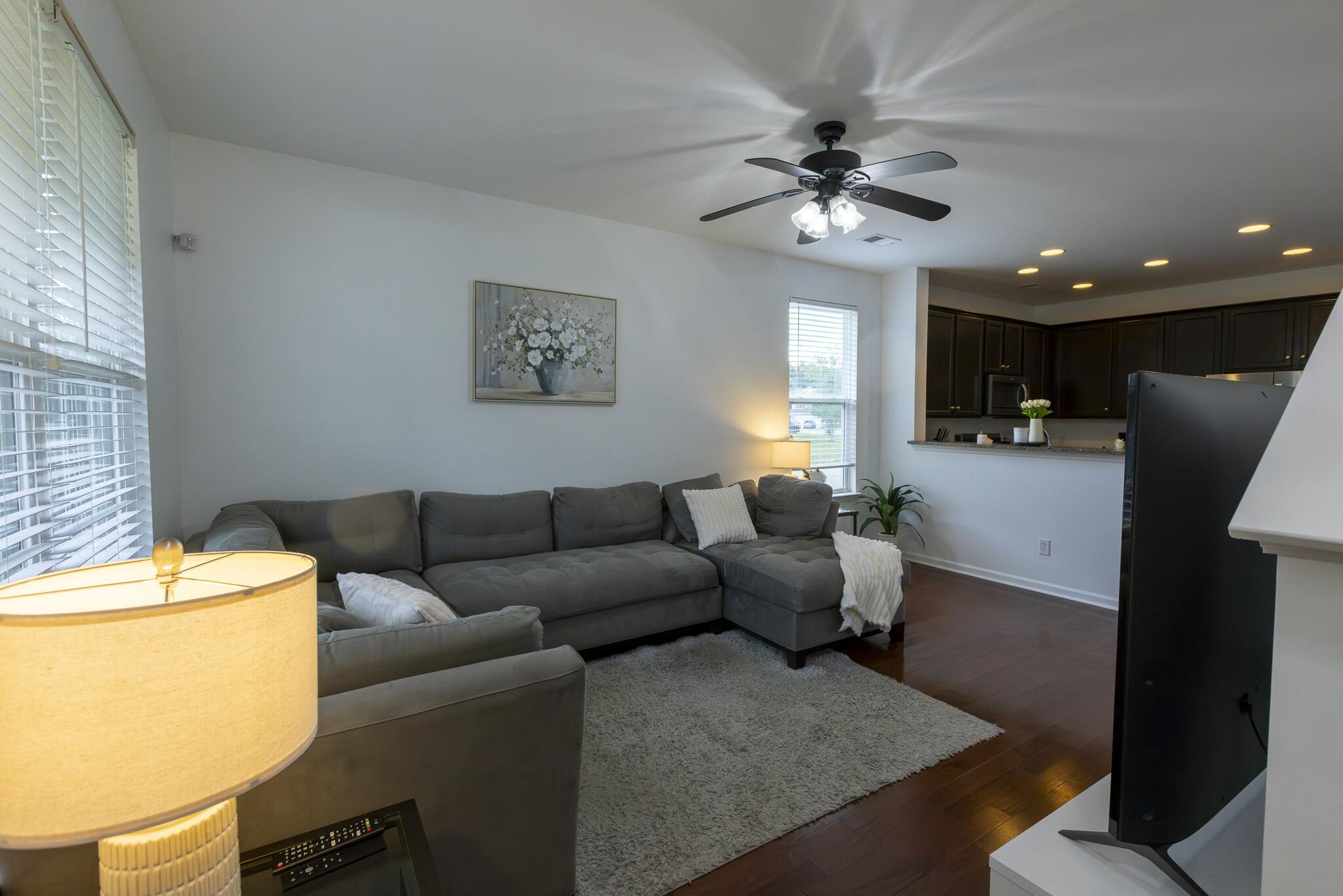 270 Oglethorpe Circle