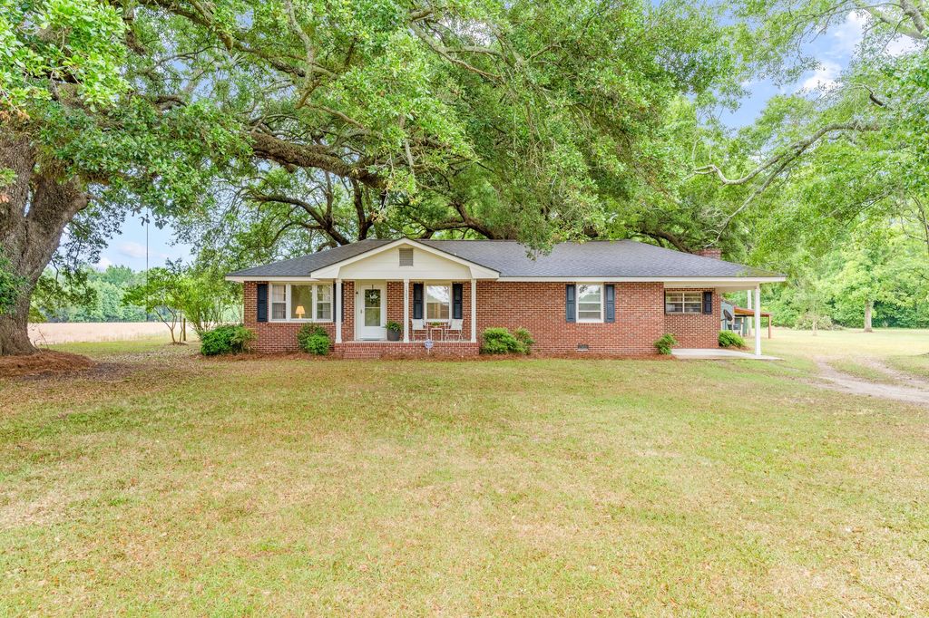 Photo of 1505 Midway Road, Elloree, SC 29047 (MLS # 26012666)