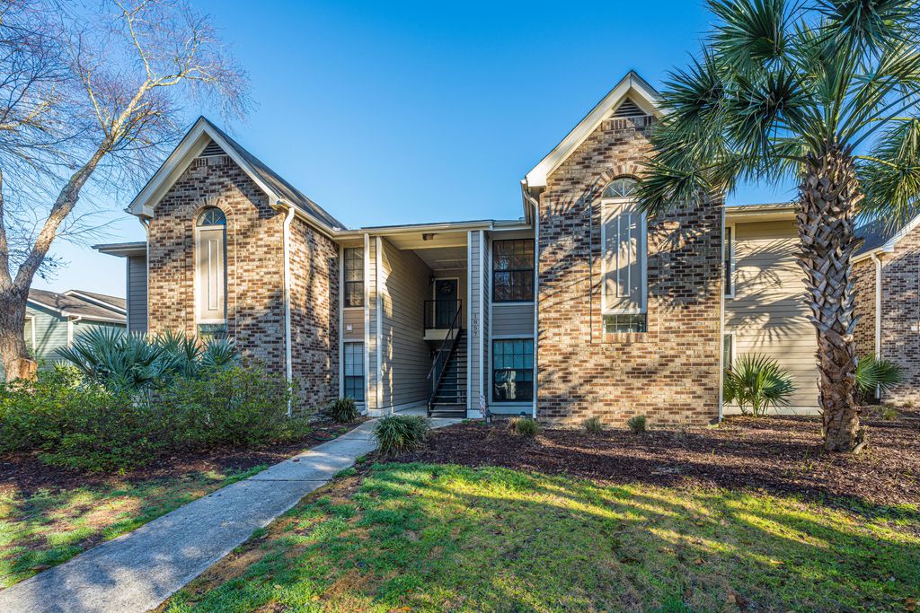 Photo of 1857 Montclair Drive #D, Mount Pleasant, SC 29464 (MLS # 26004532)