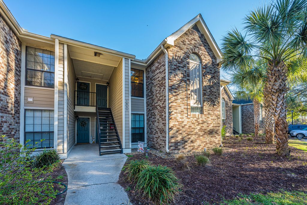 Photo of 1857 Montclair Drive #D, Mount Pleasant, SC 29464 (MLS # 26004532)