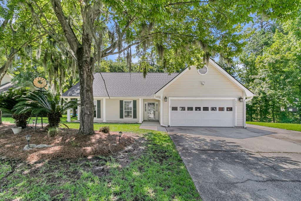 Photo of 8354 Longridge Road, Charleston, SC 29418 (MLS # 26020629)