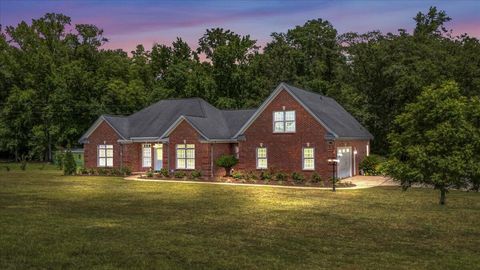Photo of 637 Cummings Chapel Road, Ridgeville, SC 29472 (MLS # 25025924) Photo of 637 Cummings Chapel Road, Ridgeville, SC 29472 (MLS # 25025924)