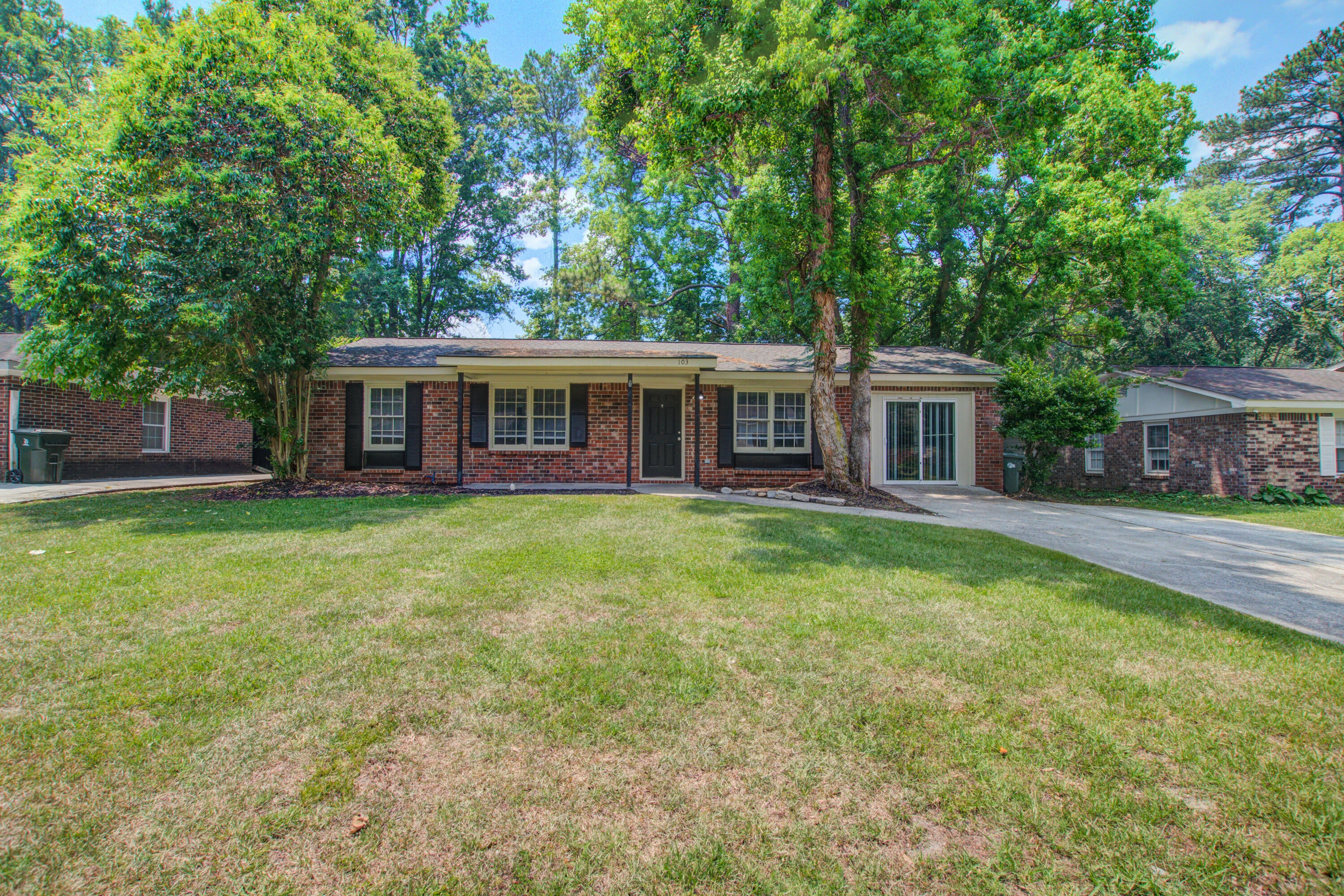 103 Water Oak Drive