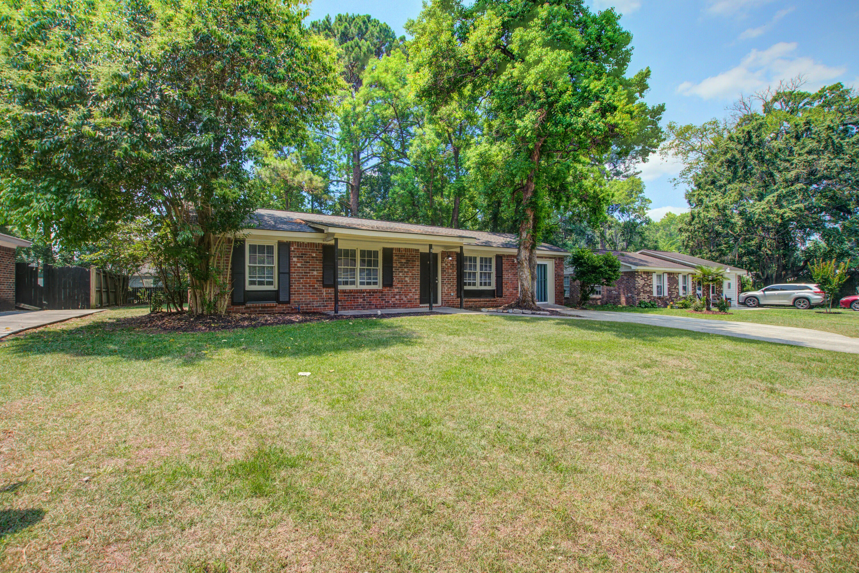 103 Water Oak Drive