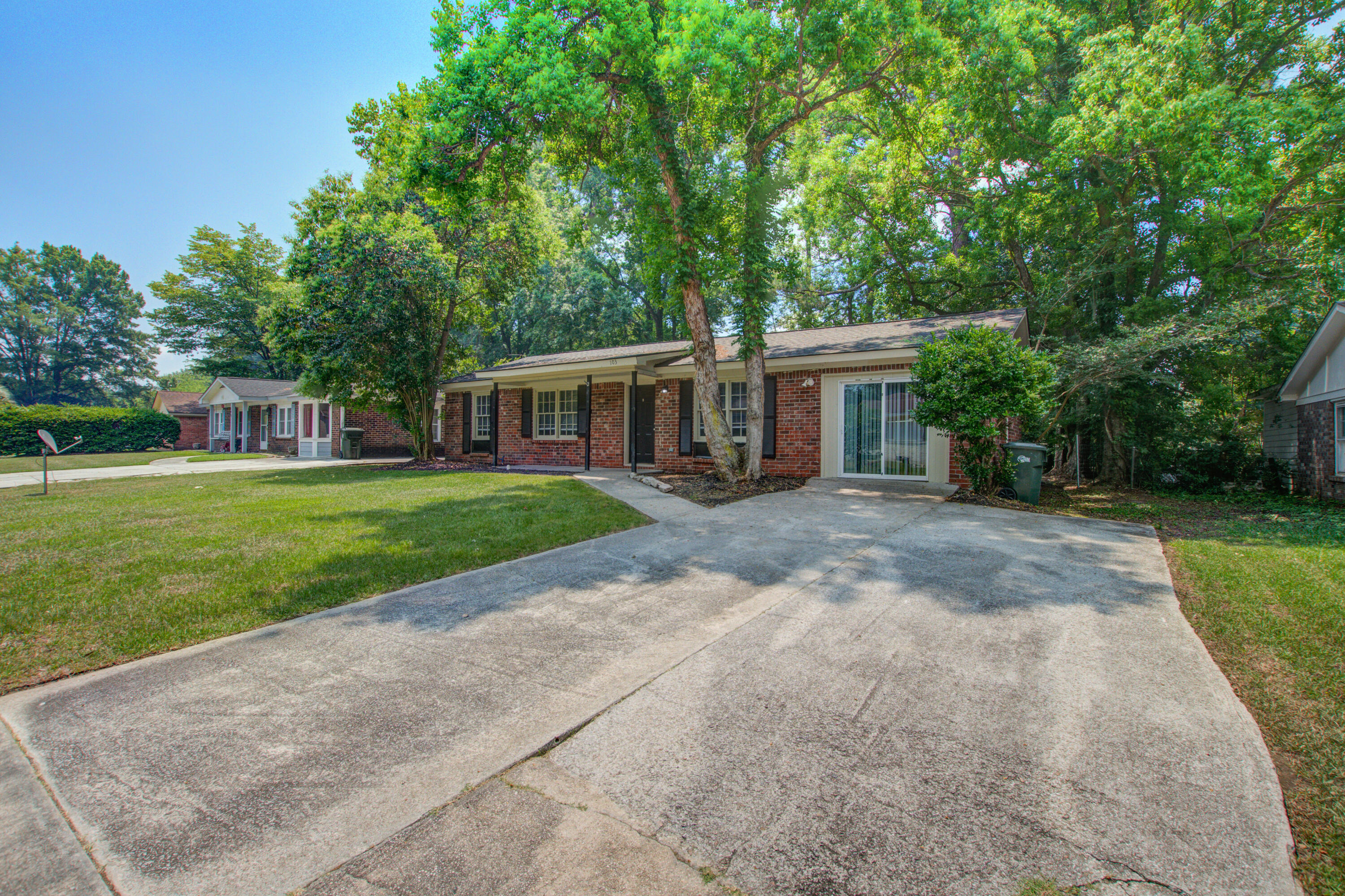 103 Water Oak Drive