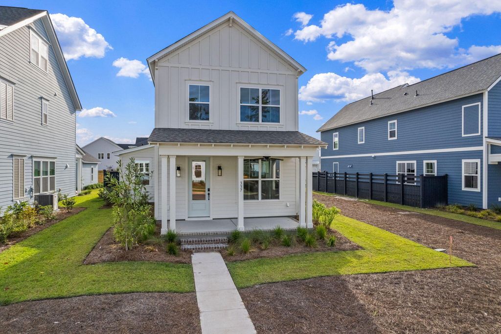 Photo of 337 Trailmore Lane, Summerville, SC 29486 (MLS # 25013194)