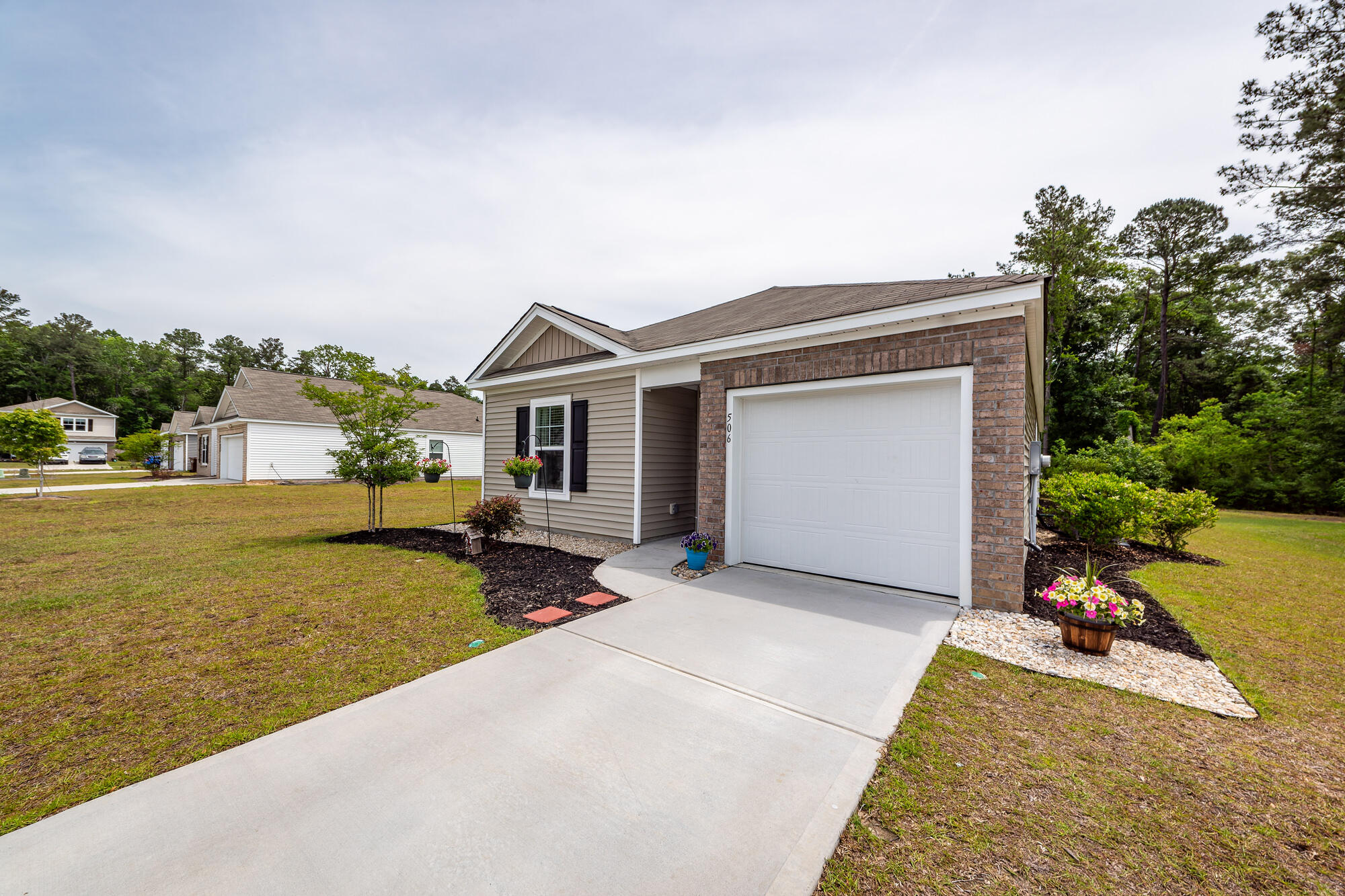 506 Shady Maple Street