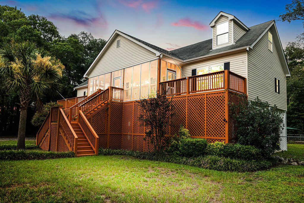 Photo of 197 Hideaway Lane, Ridgeville, SC 29472 (MLS # 26005931)