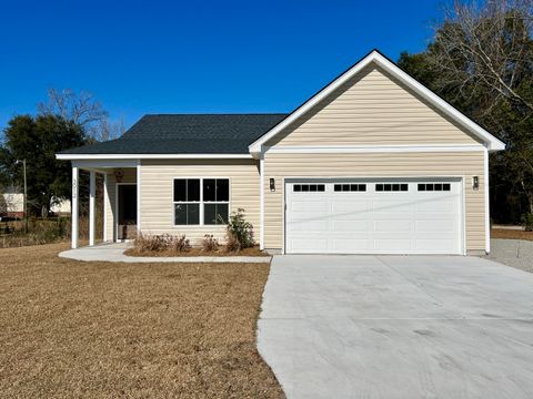 A home in North Charleston