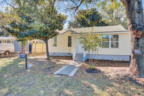 A home in North Charleston