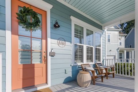 Photo of 1064 Lyle Way, Mount Pleasant, SC 29466 (MLS # 25023006)