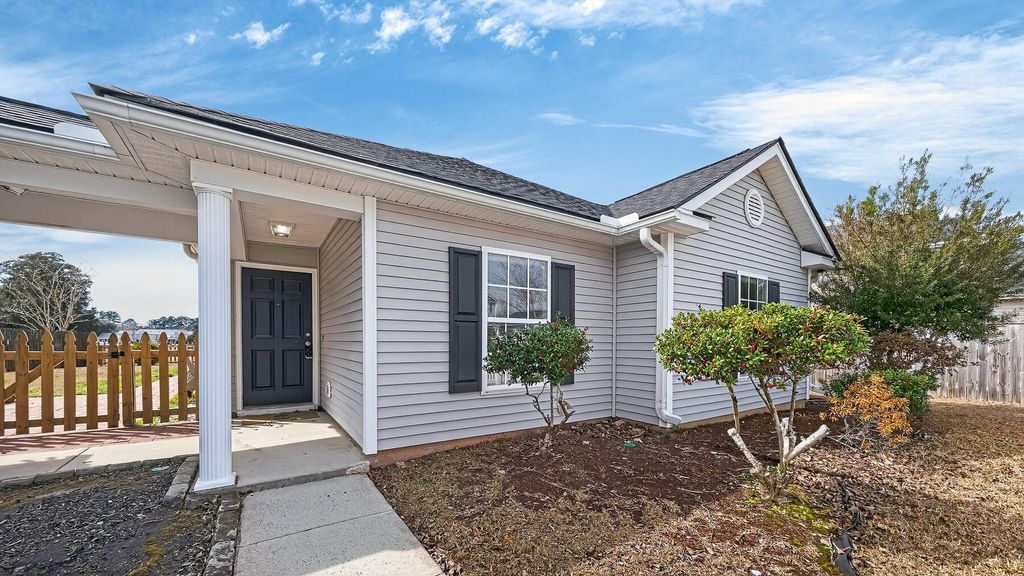 Photo of 133 Savannah River Drive, Summerville, SC 29485 (MLS # 26005497)