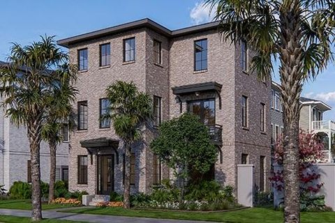 Photo of 305 Queens Court #1, Mount Pleasant, SC 29464 (MLS # 25025225)