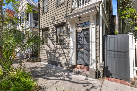 Photo of 176 Smith Street, Charleston, SC 29403 (MLS # 25017227)