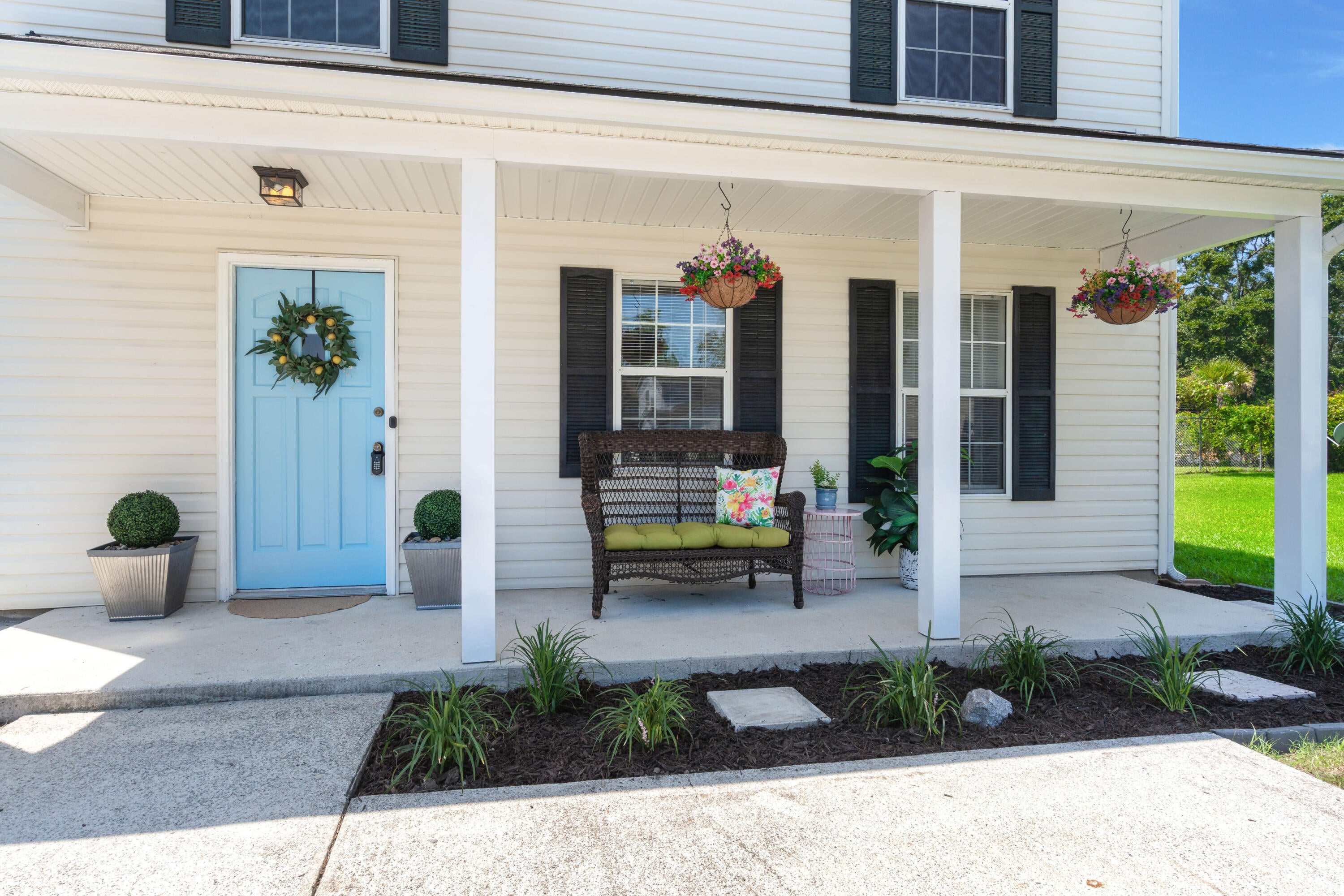 9 Woodleaf Court