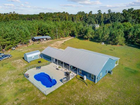Photo of 442 Rhode Drive, Cottageville, SC 29435 (MLS # 25027544)