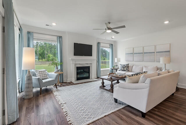276 Huguenot Trail