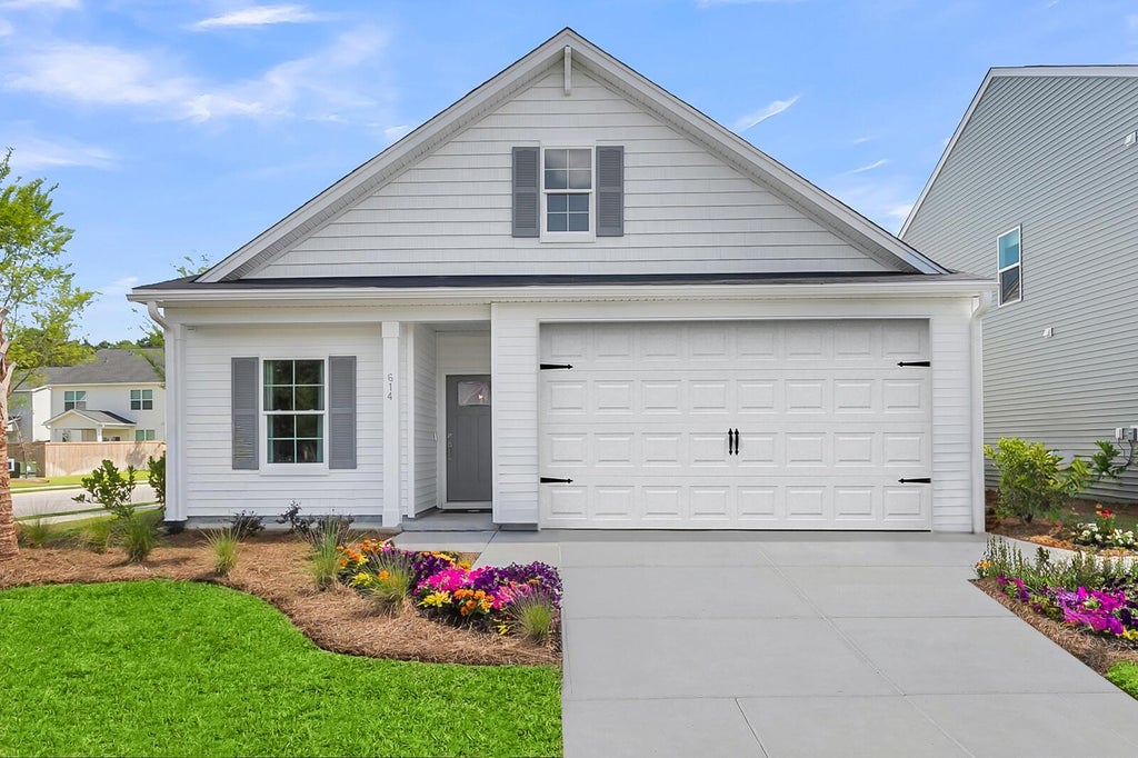 Photo of 400 O'Leary Circle, Summerville, SC 29483 (MLS # 26028515)