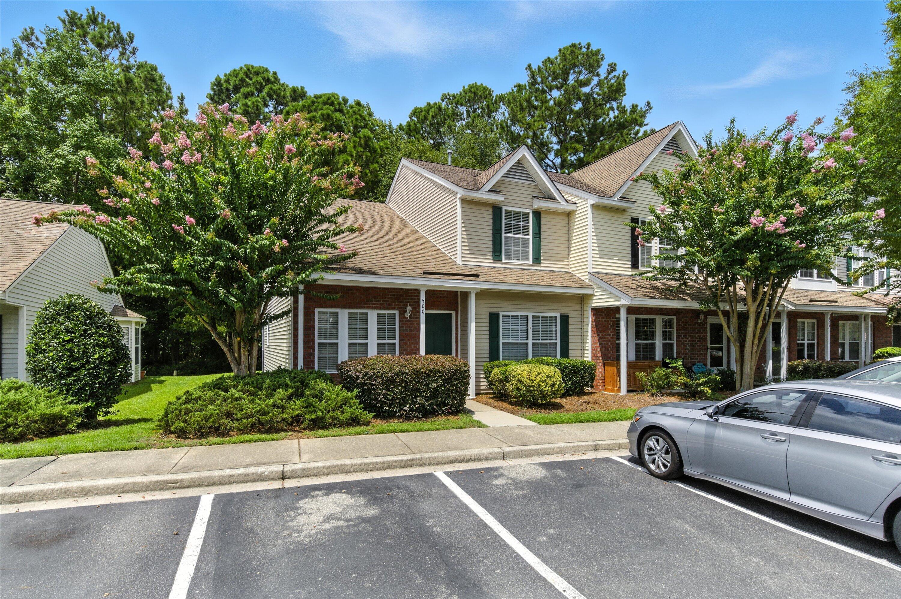 500 Yellow Hawthorn Circle