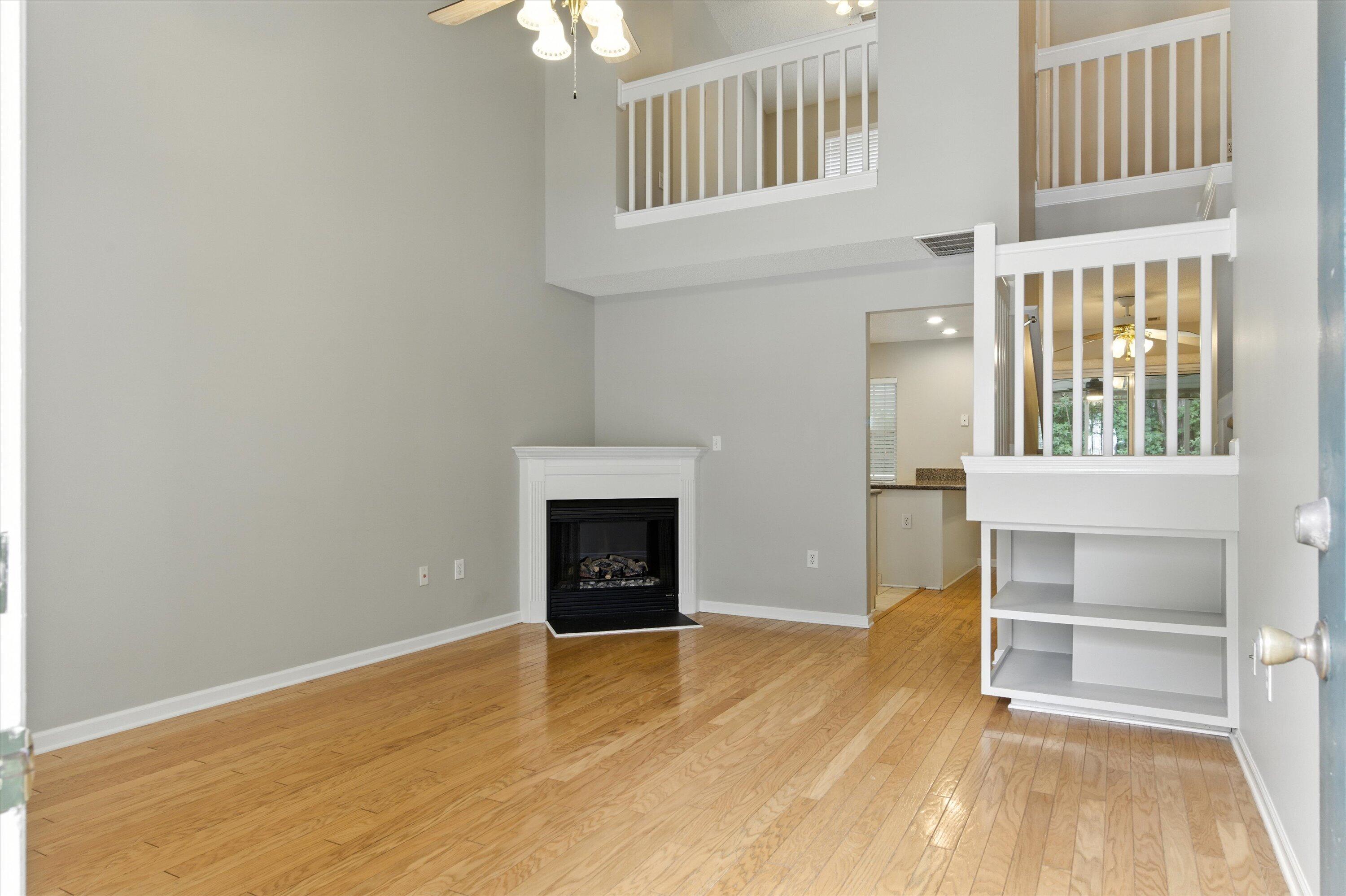 500 Yellow Hawthorn Circle