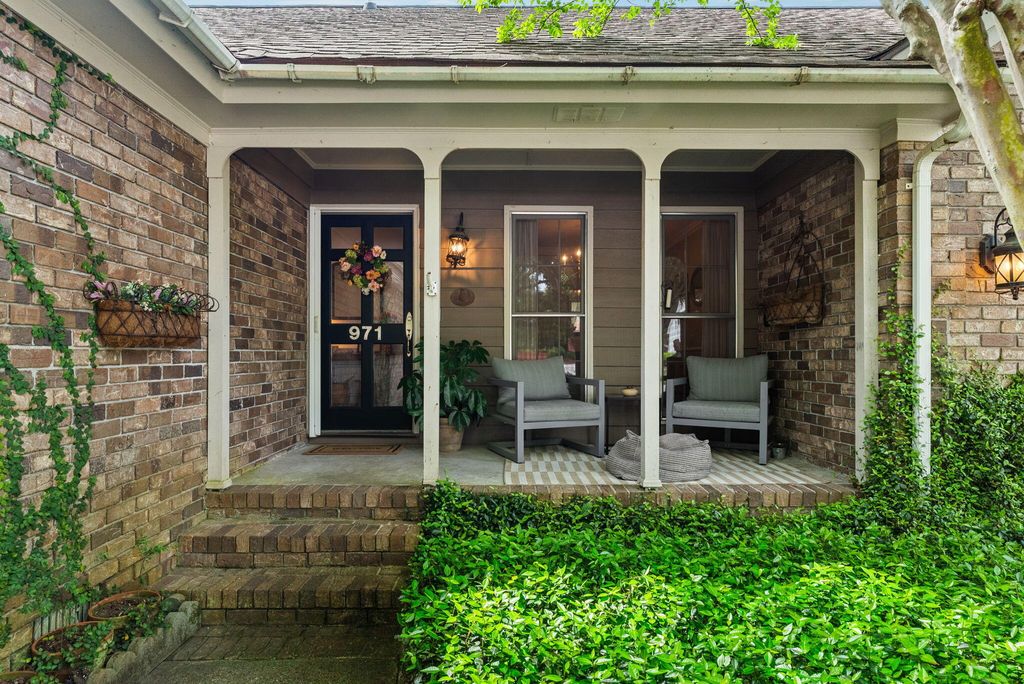 Photo of 971 Foxcroft Road, Charleston, SC 29412 (MLS # 26009927)