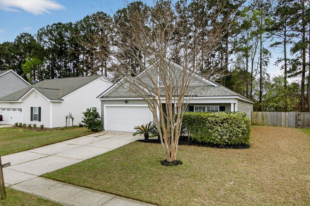 Photo of 1065 Friartuck Trail, Ladson, SC 29456 (MLS # 26007164)