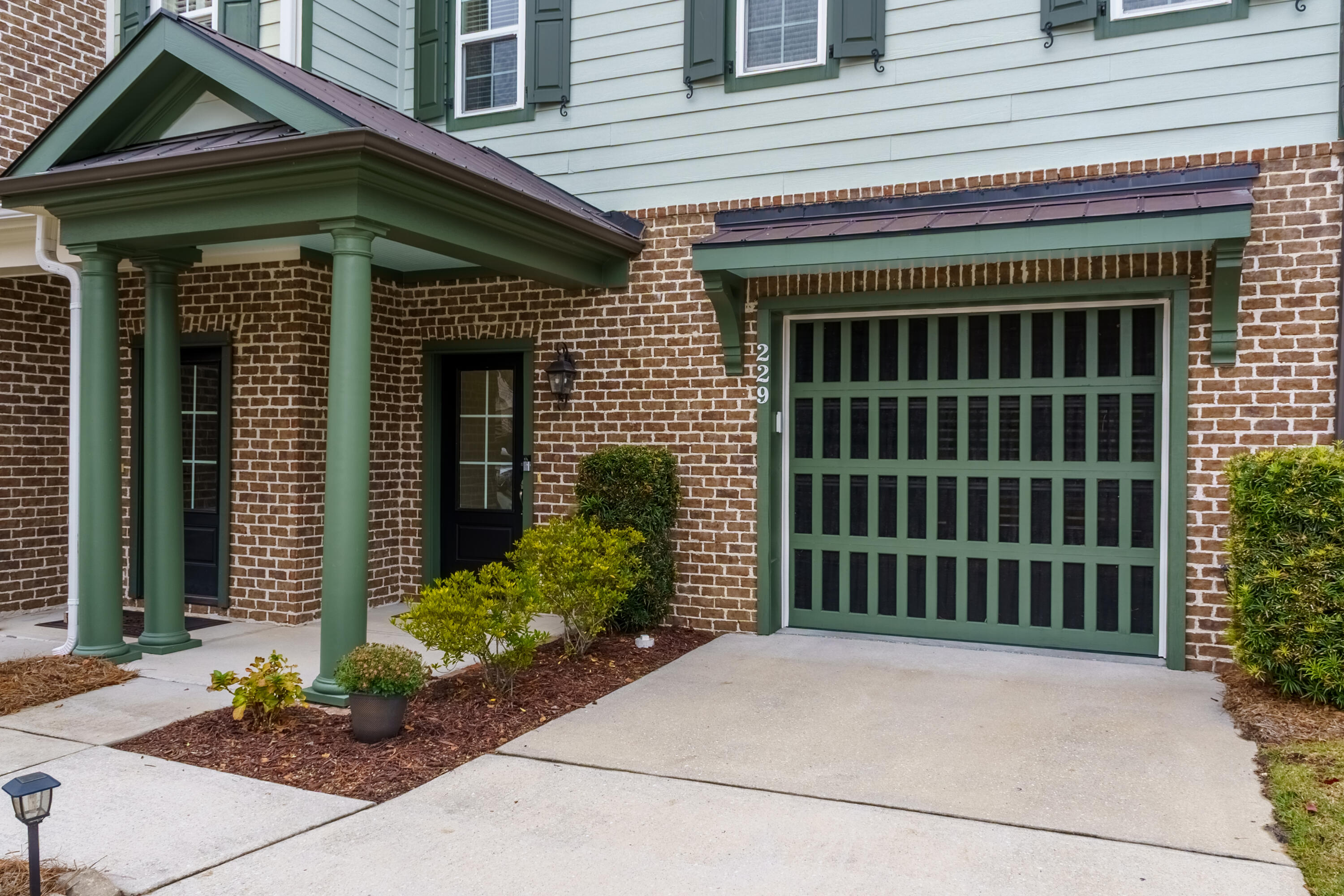 229 Slipper Shell Court