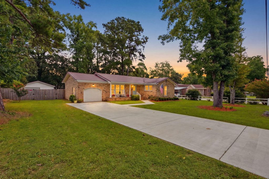Photo of 105 Alma Drive, Ladson, SC 29456 (MLS # 26020936)