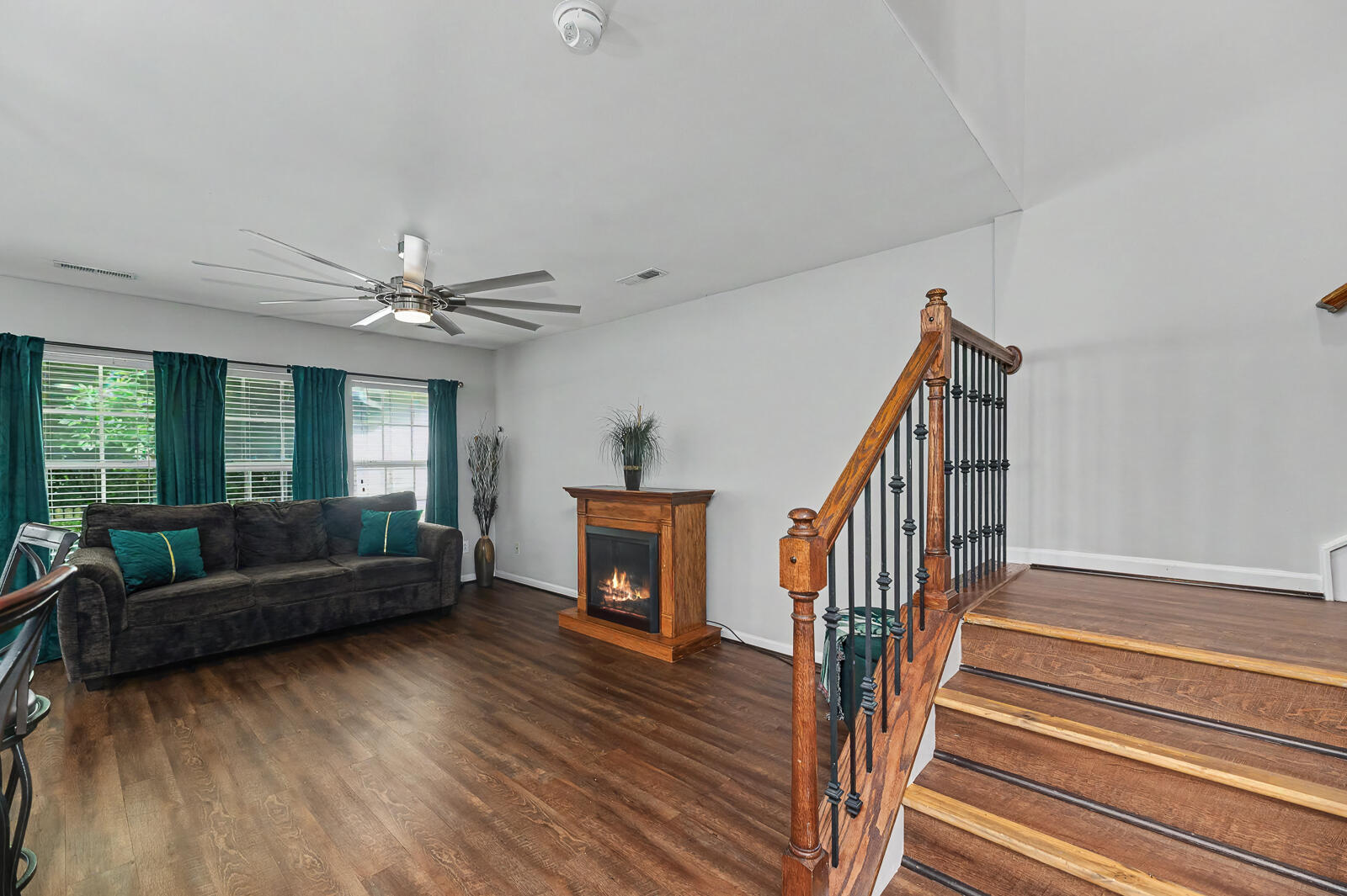 5150 Trump Unit 105