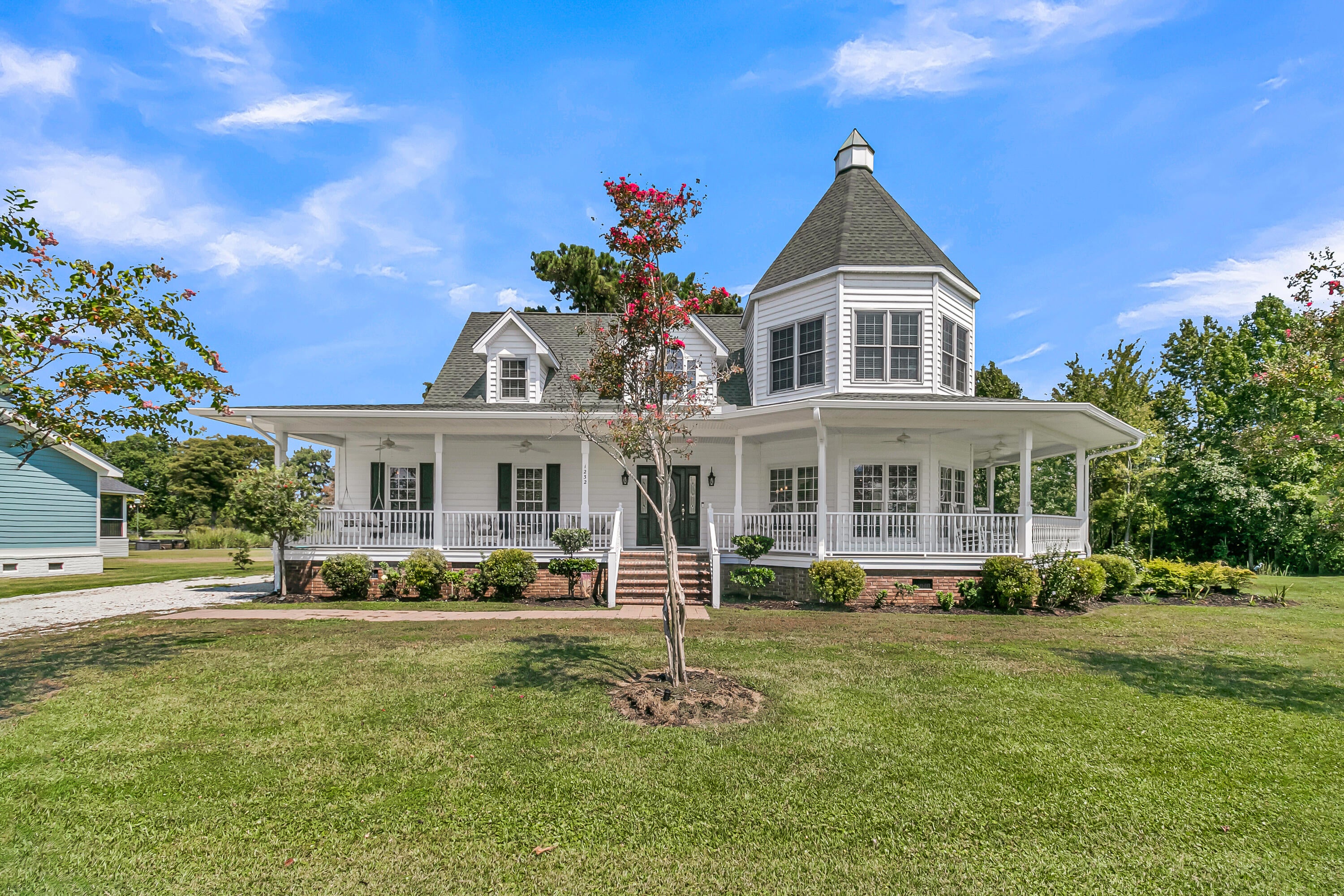 1232 Longpoint Road