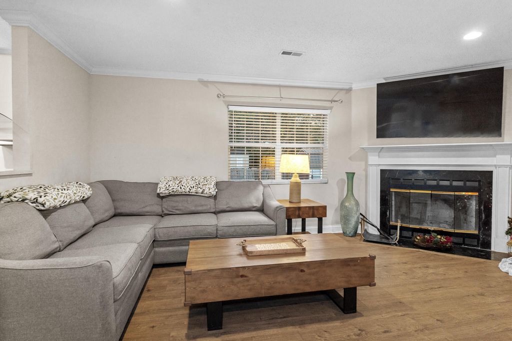 Photo of 1120 Seaside Lane, Charleston, SC 29412 (MLS # 25031303)