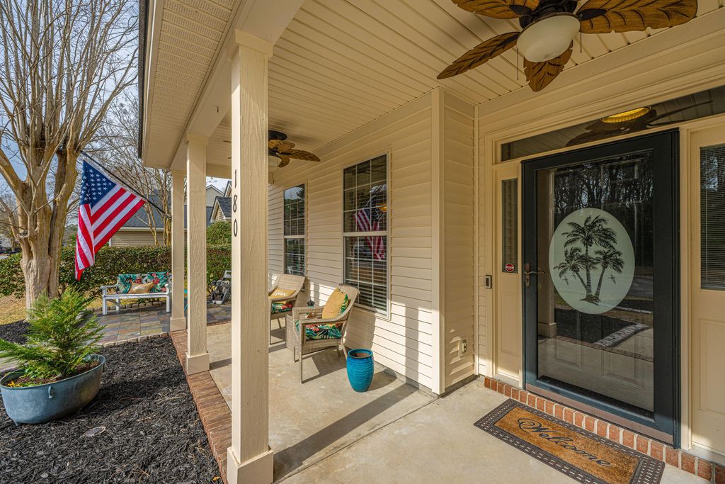 Photo of 180 Historic Drive, Mount Pleasant, SC 29464 (MLS # 26005423)