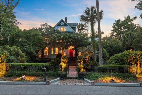 Photo of 208 Sumter Avenue, Summerville, SC 29483 (MLS # 25023465)
