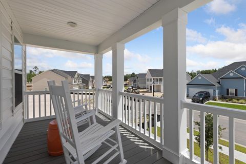 Photo of 132 Brick Drive, Summerville, SC 29486 (MLS # 26012297)