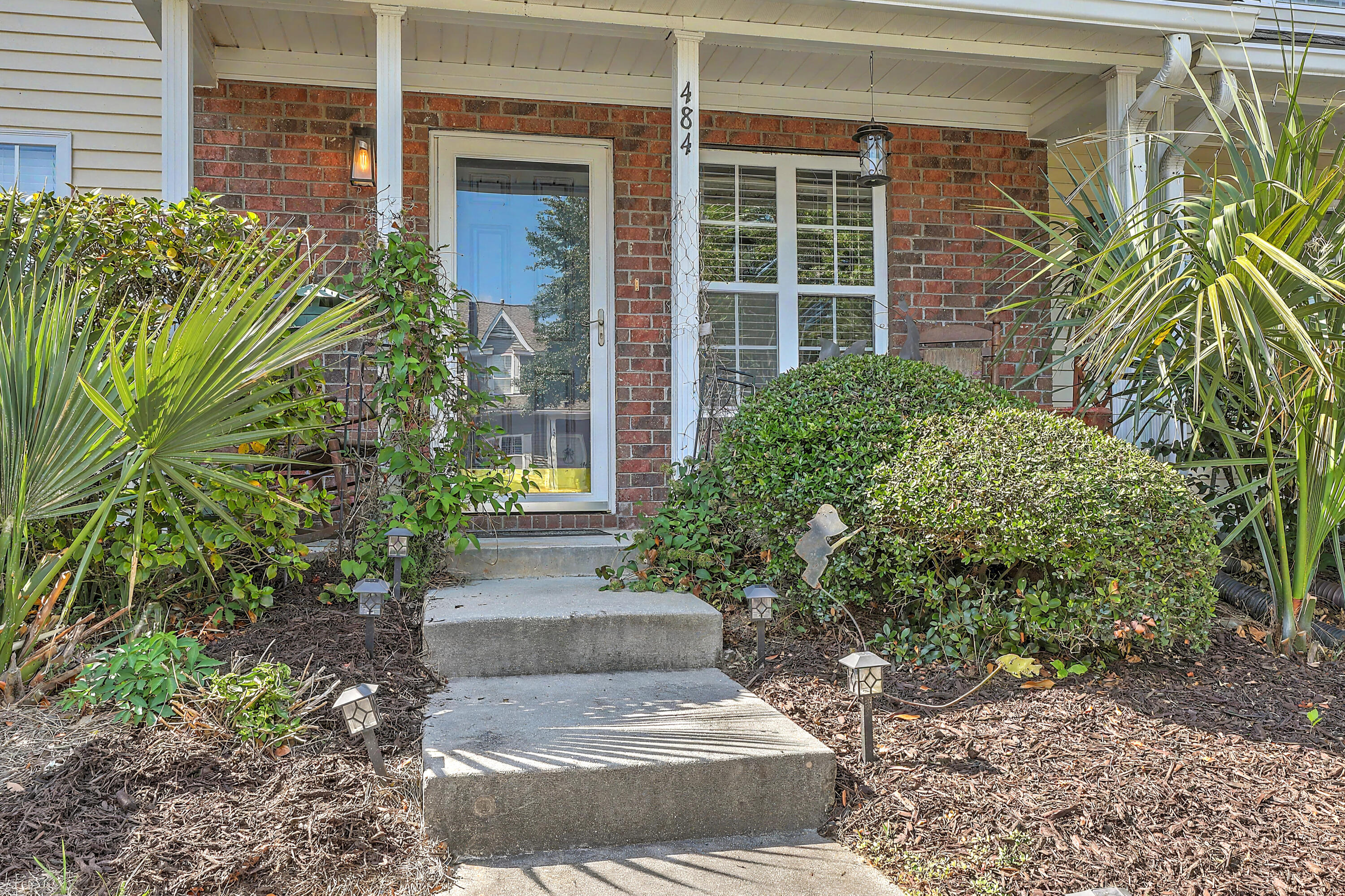 484 Doane Way