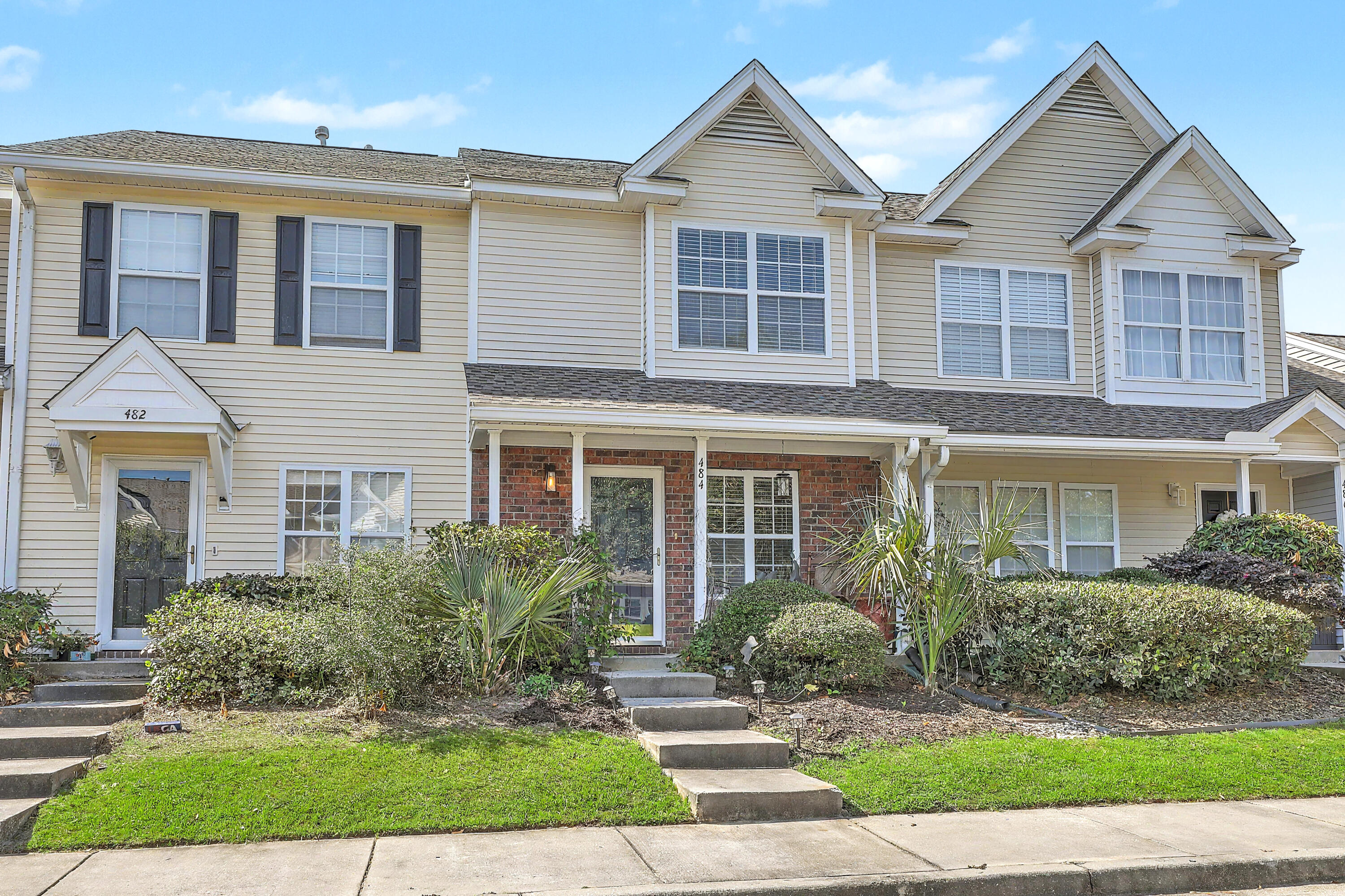 484 Doane Way