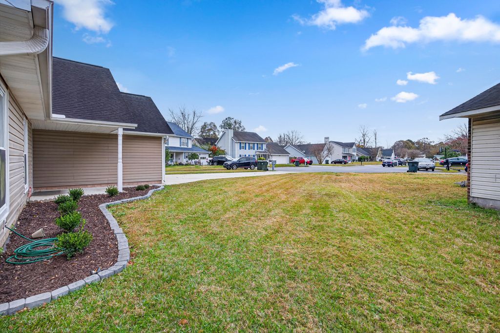 Photo of 119 Heron Lane, Goose Creek, SC 29445 (MLS # 25031438)