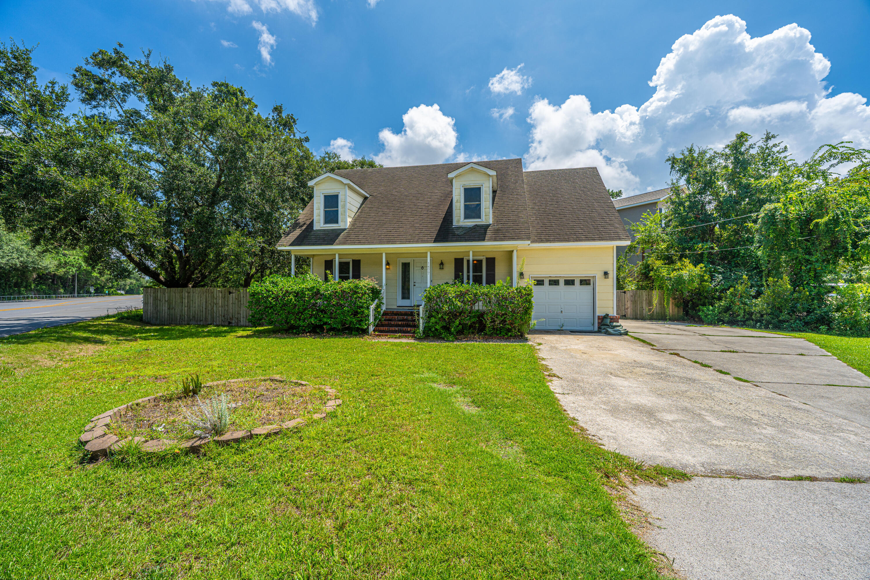 1477 Theresa Drive