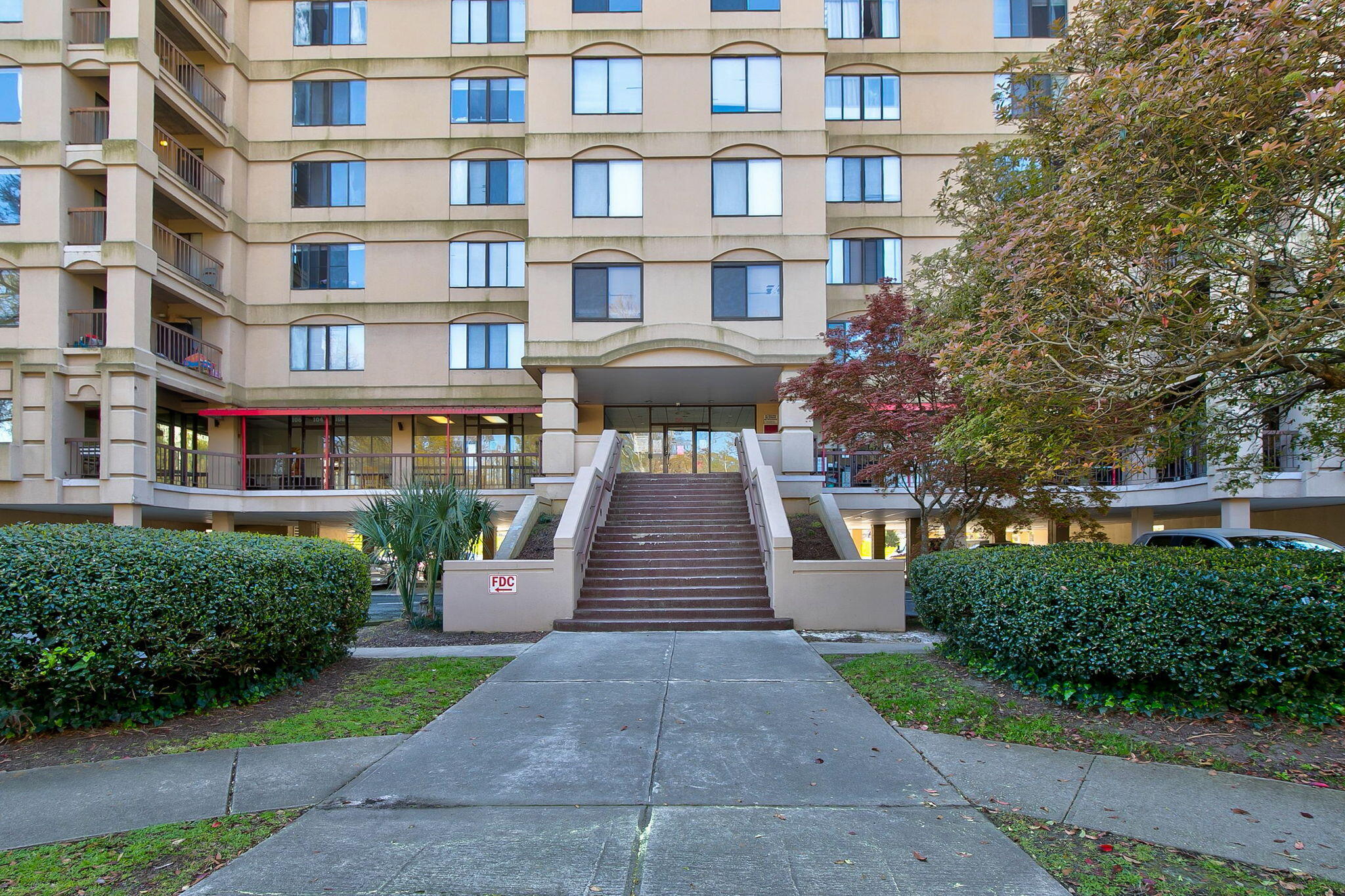 1600 Park Circle 716